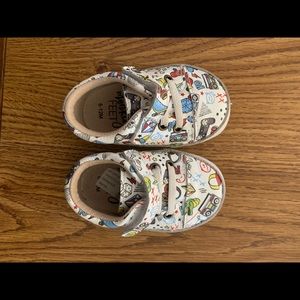 Children’s monkeyfeet